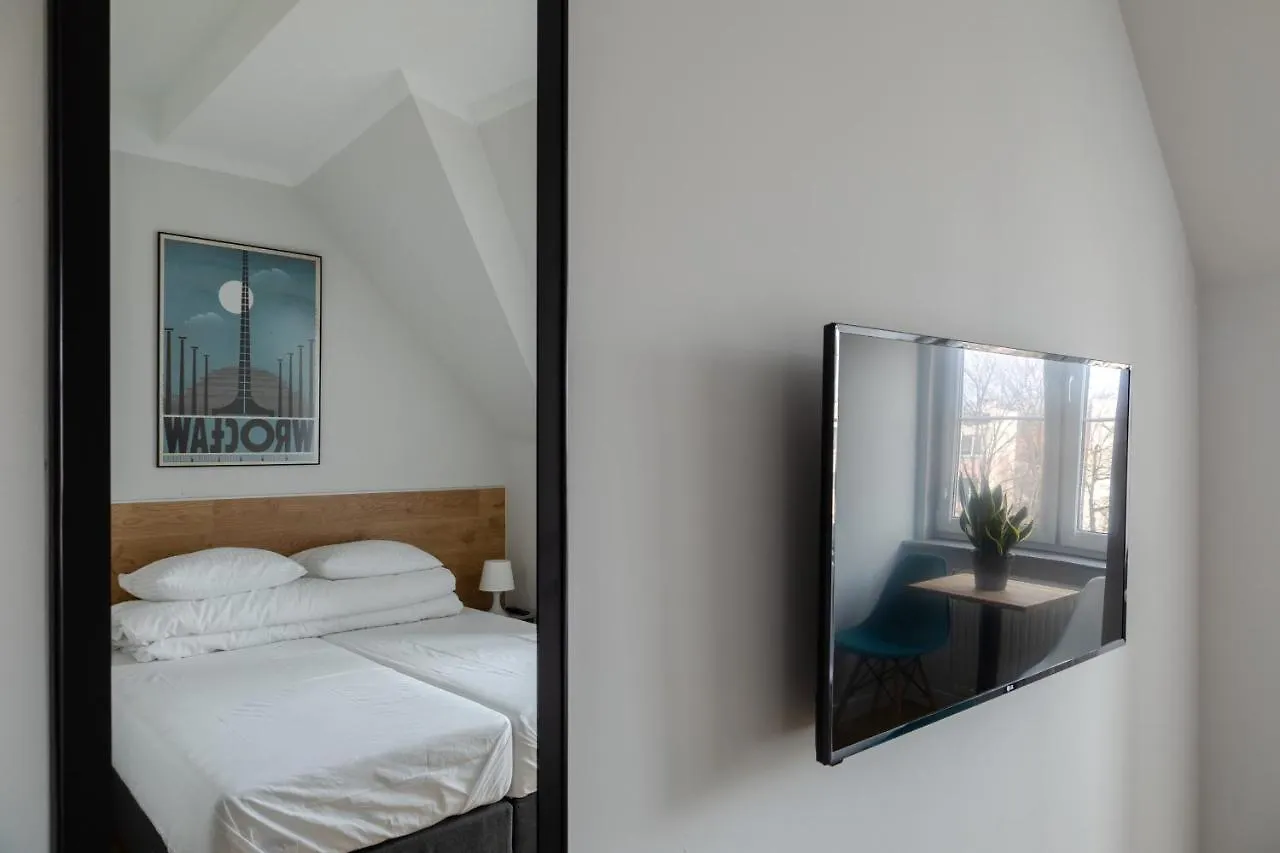 MoHo XL Hostel Breslau Polen